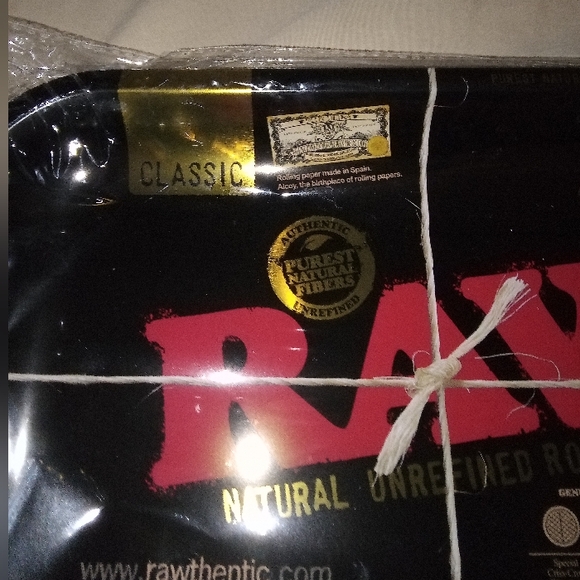 RAW Rolling Papers Black Metal Rolling Tray BRAND NEW 11” x 7” Organic Hemp - Picture 3 of 7